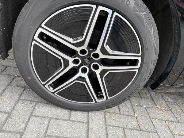 Ford Capri (2024) — foto 17 van 26