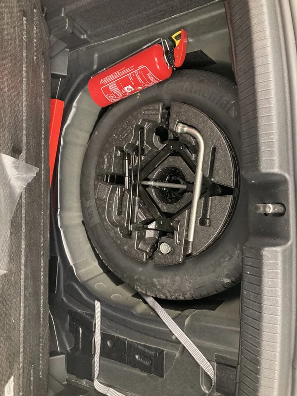VOLKSWAGEN Polo (2025) — foto 26 van 36