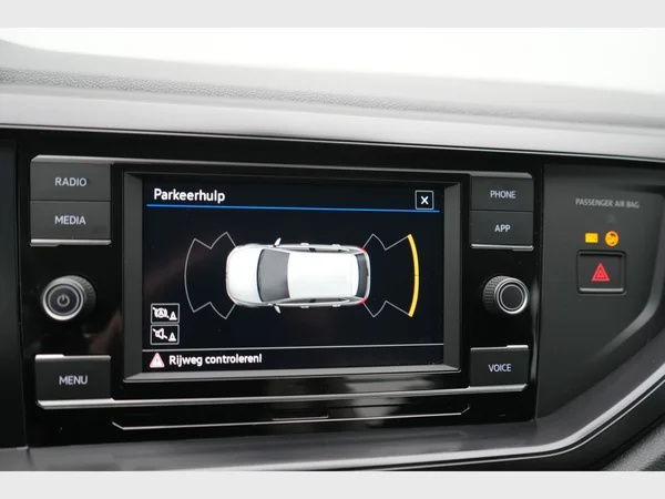 VOLKSWAGEN Polo (2021) — foto 17 van 22