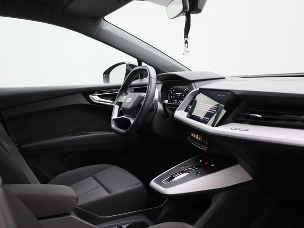 Audi Q4 Sportback e-tron (2023) — foto 29 van 44
