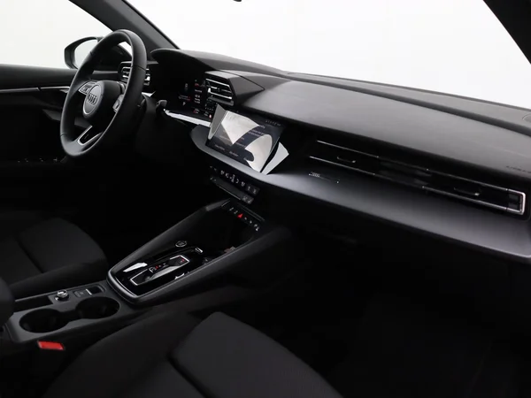 AUDI A3 Sportback (2025) — foto 10 van 18