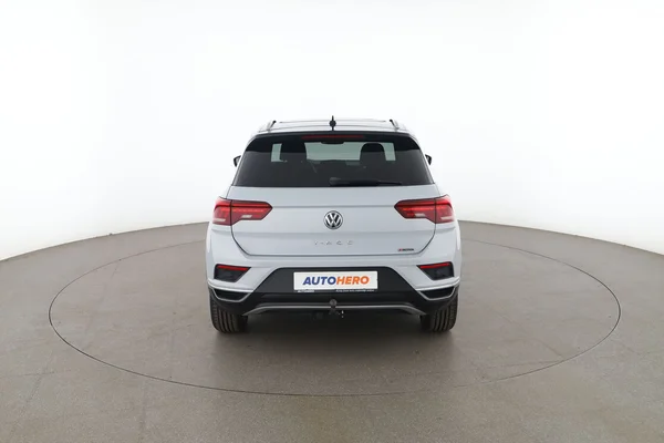 Volkswagen T-Roc (2018) — foto 11 van 16