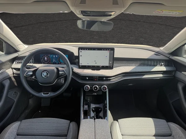 SKODA Superb Combi (2025) — foto 22 van 23