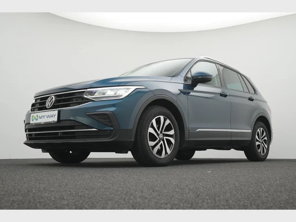 VOLKSWAGEN Tiguan (2021) — foto 20 van 29