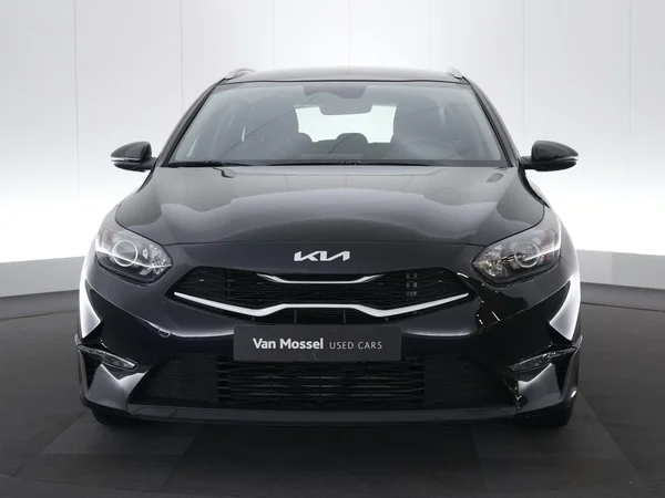 Kia cee'd (2024) — foto 15 van 21