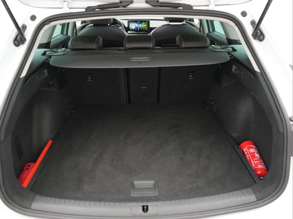 SEAT Leon ST (2020) — foto 4 van 26