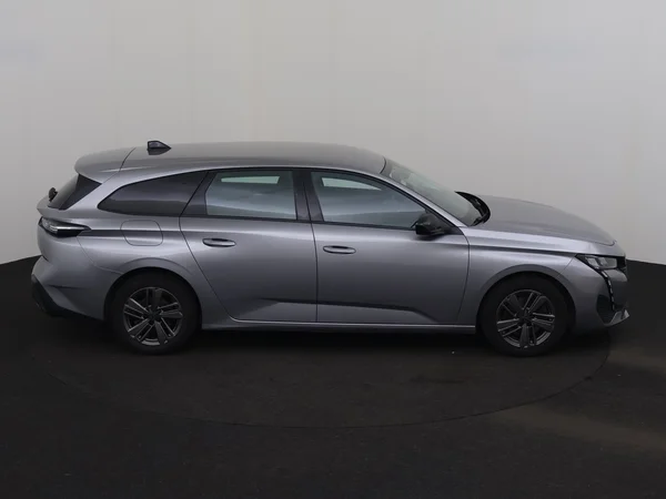 PEUGEOT 308 (2023) — foto 23 van 27