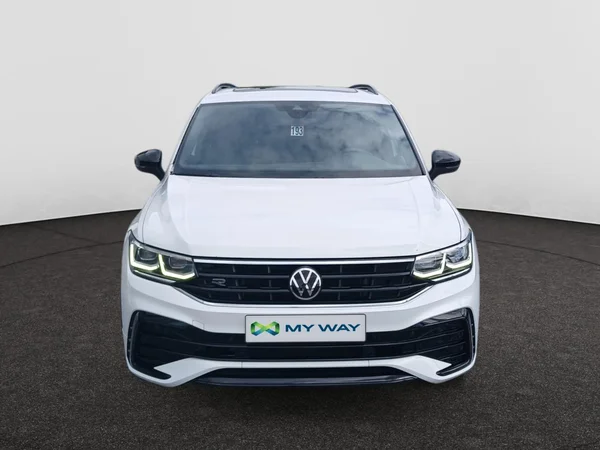 VOLKSWAGEN Tiguan (2023) — foto 15 van 21