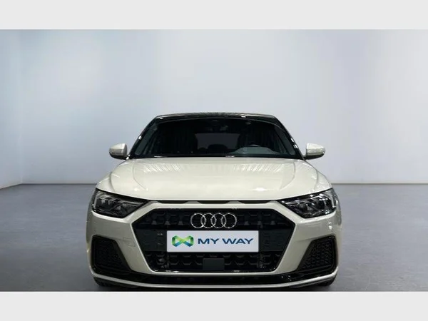 Audi A1 Sportback (2024) — foto 12 van 29