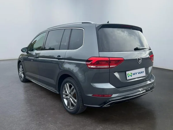 VOLKSWAGEN Touran (2020) — foto 23 van 33