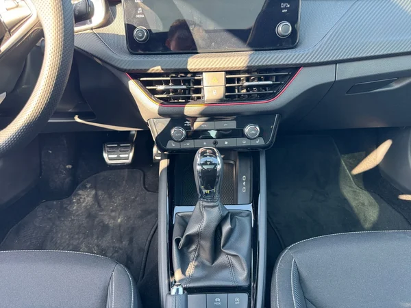 SKODA Kamiq (2026) — foto 12 van 12