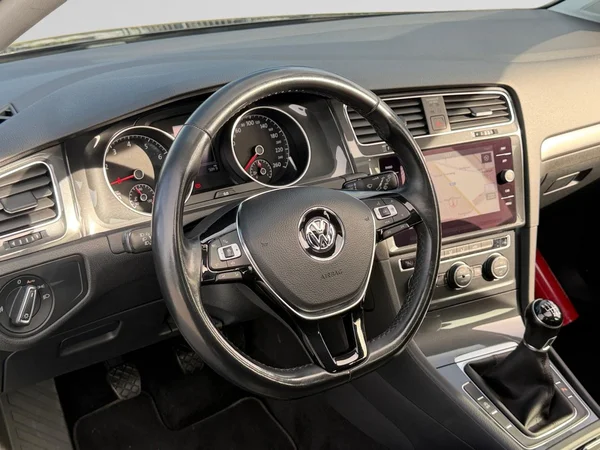 VOLKSWAGEN Golf VII (2019) — foto 3 van 19