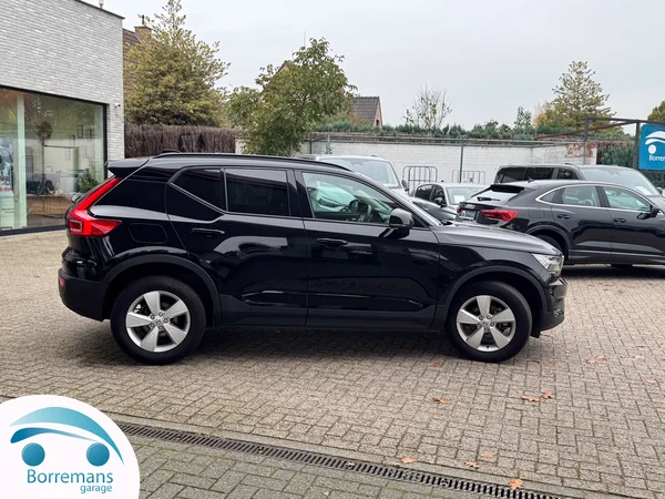 Volvo XC-40 (2022) — foto 4 van 40