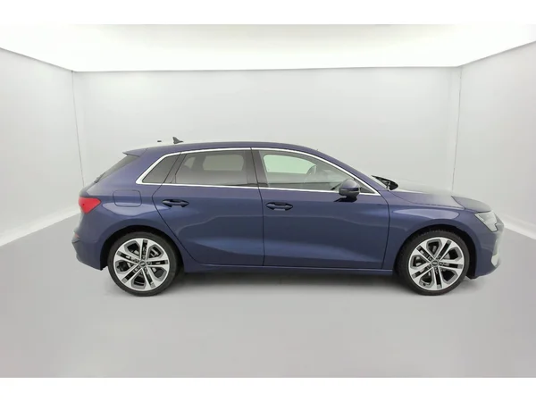 AUDI A3 Sportback (2024) — foto 31 van 36