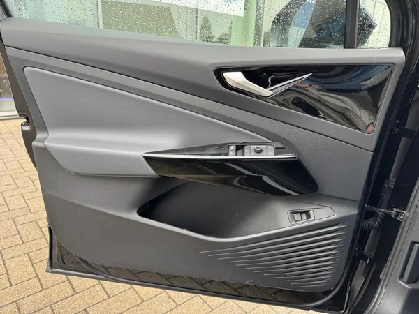 VOLKSWAGEN ID.4 (2026) — foto 8 van 24