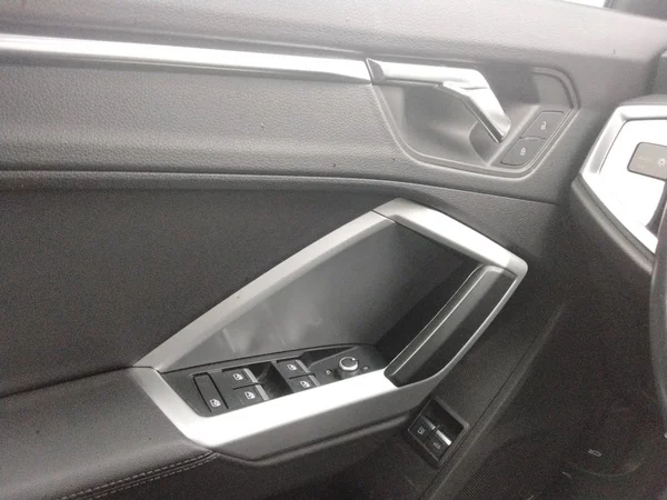 AUDI Q3 PHEV (2021) — foto 7 van 24