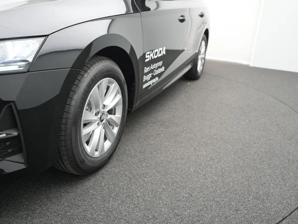 SKODA Octavia Combi (2026) — foto 25 van 27