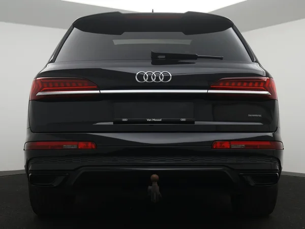 AUDI Q7 PHEV (2021) — foto 23 van 28