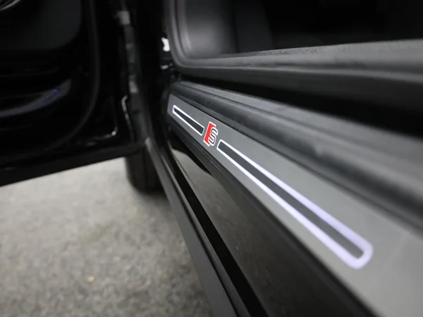 AUDI Q5 Sportback PHEV (2025) — foto 8 van 25