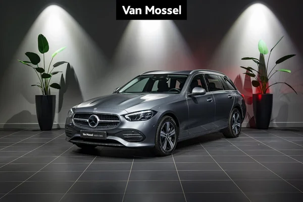 Mercedes-Benz C-Klasse (2023) — foto 1 van 32