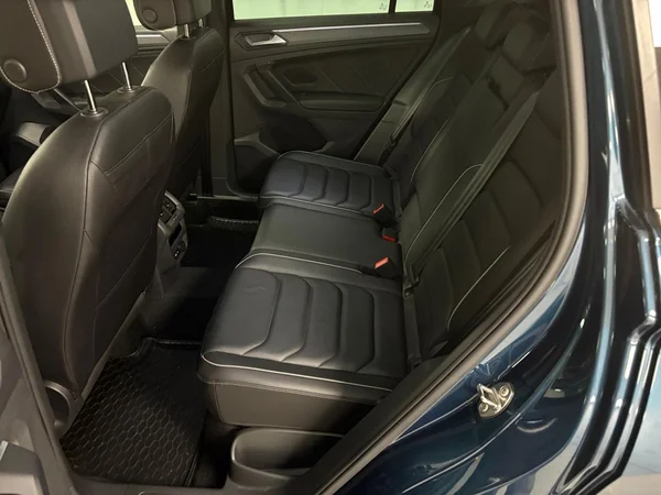 VOLKSWAGEN Tiguan eHybrid (PHEV) (2022) — foto 6 van 15