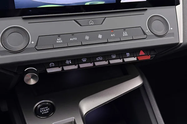 Peugeot 308 (2025) — foto 3 van 28