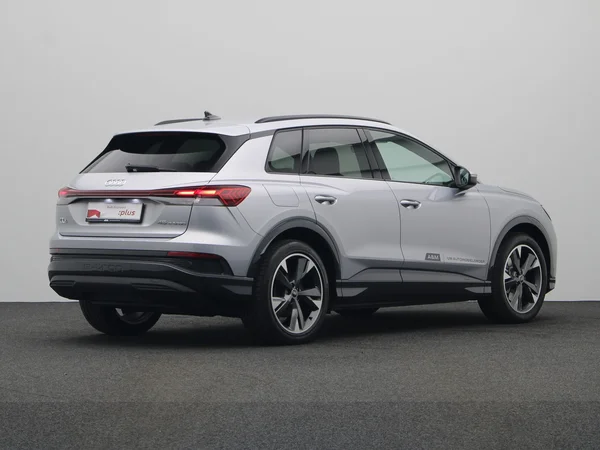 AUDI Q4 e-tron (2025) — foto 12 van 24