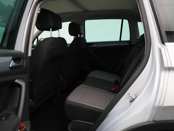 Volkswagen Tiguan (2022) — foto 2 van 48