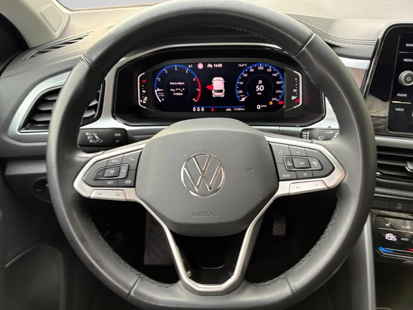 VOLKSWAGEN T-Roc (2024) — foto 7 van 24