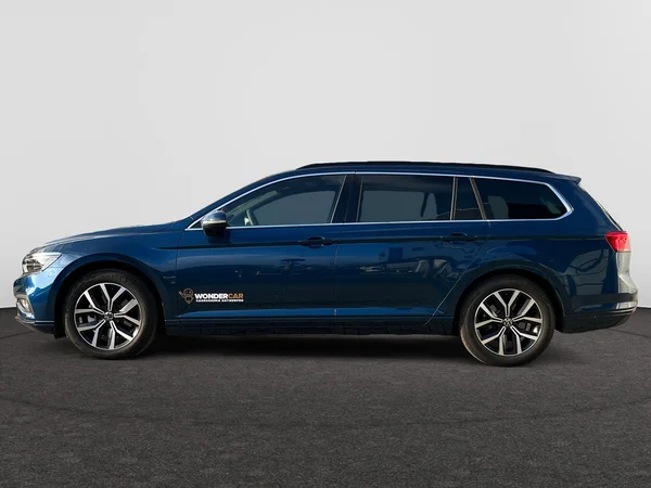 VOLKSWAGEN Passat SW (2024) — foto 12 van 14