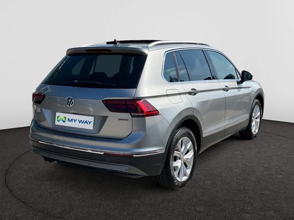 VOLKSWAGEN Tiguan Dsl (2018) — foto 12 van 22
