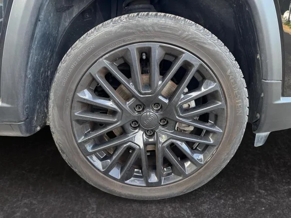 JEEP Compass (2023) — foto 30 van 31