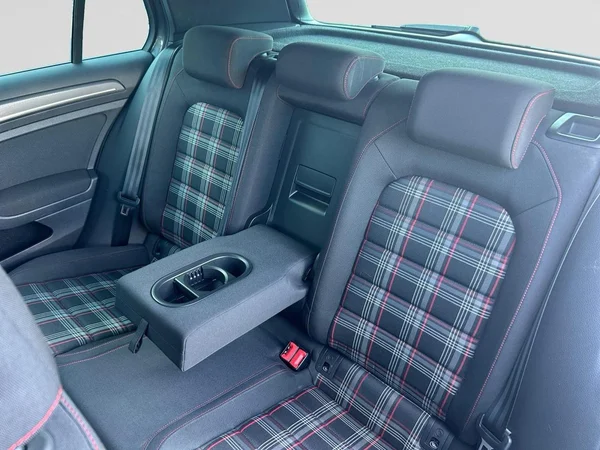 VOLKSWAGEN Golf VII GTI (2019) — foto 9 van 24