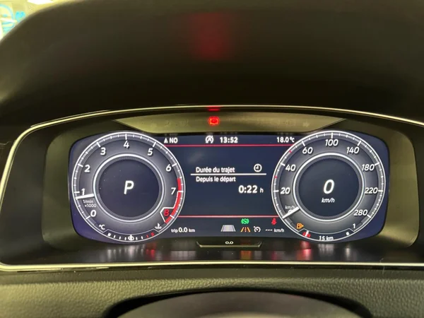 VOLKSWAGEN Golf VII GTI (2019) — foto 6 van 23