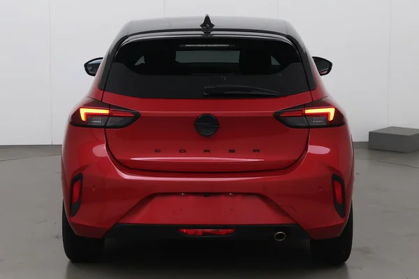 Opel Corsa (2023) — foto 14 van 19