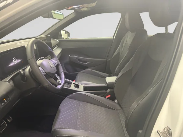 VOLKSWAGEN T-Roc (2026) — foto 14 van 20