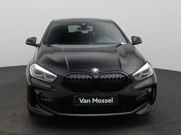 BMW 1 Reeks (2022) — foto 23 van 40