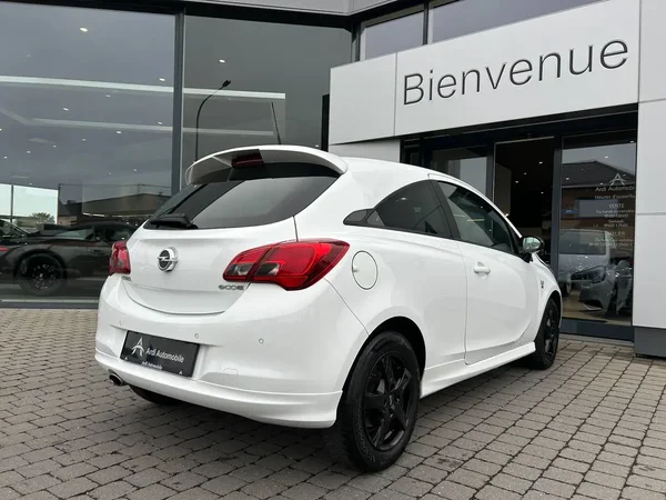 Opel Corsa (2015) — foto 11 van 16