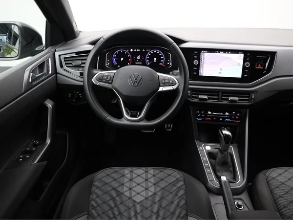 VOLKSWAGEN Taigo (2022) — foto 4 van 20