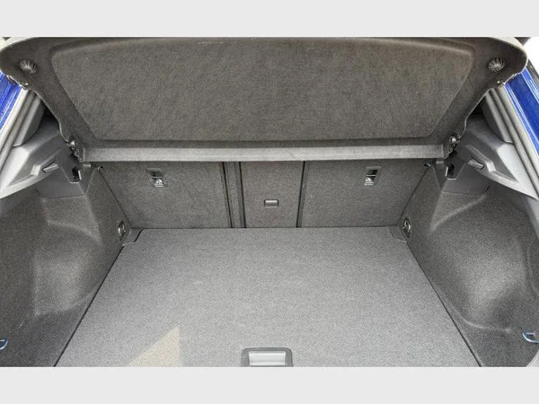 Volkswagen T-Roc (2023) — foto 24 van 25