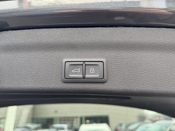 AUDI A6 Avant PHEV (2026) — foto 17 van 24