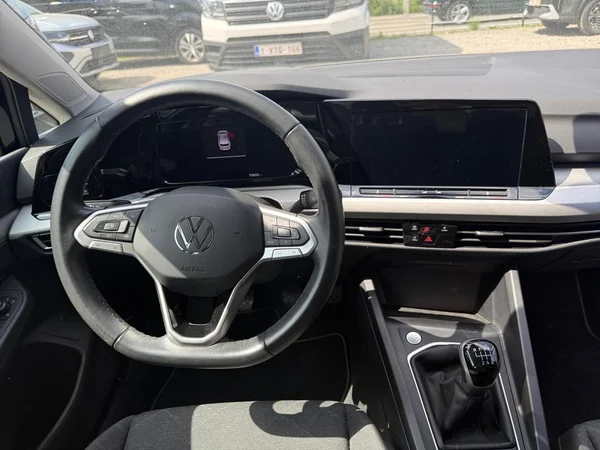 VOLKSWAGEN Golf VIII (2023) — foto 8 van 9