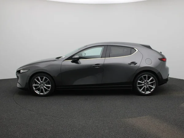 Mazda 3 (2021) — foto 34 van 42