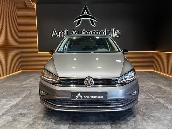 Volkswagen Golf (2020) — foto 12 van 28