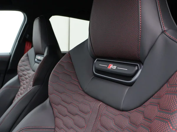 AUDI RS 5 Avant PHEV (2026) — foto 10 van 29