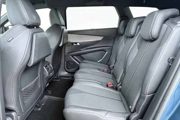 Peugeot 5008 (2024) — foto 22 van 23