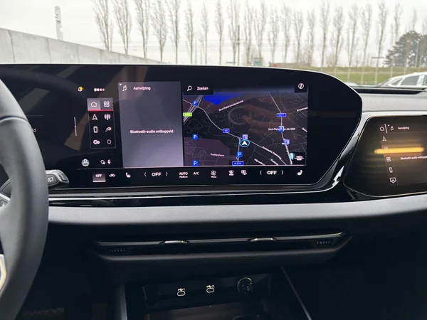 AUDI A5 Avant e-hybrid (PHEV) (2026) — foto 9 van 20