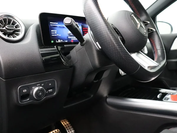 Mercedes-Benz B-Klasse (2023) — foto 3 van 32