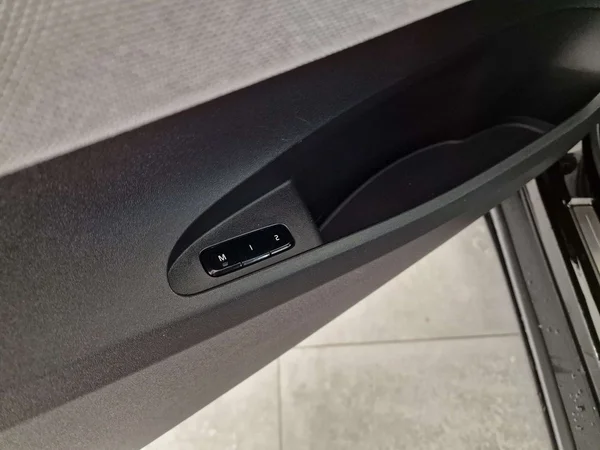 Polestar 2 (2023) — foto 5 van 17