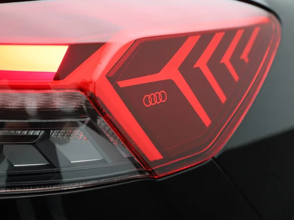 Audi Q4 Sportback e-tron (2023) — foto 41 van 52